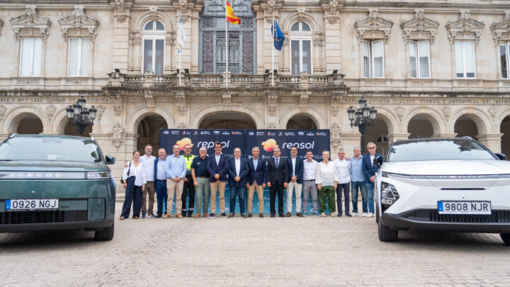 El 10º Repsol EcoRallye A Coruña celebra una década de historia con récord de 57 equipos inscritos
